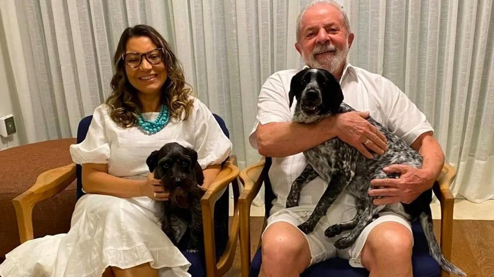 Resistência foi adotada por Janja enquanto Lula ainda estava preso e irá agora viver junto ao presidente eleito no Palácio da Alvorada — Foto: ( Instagram/ Reprodução)
