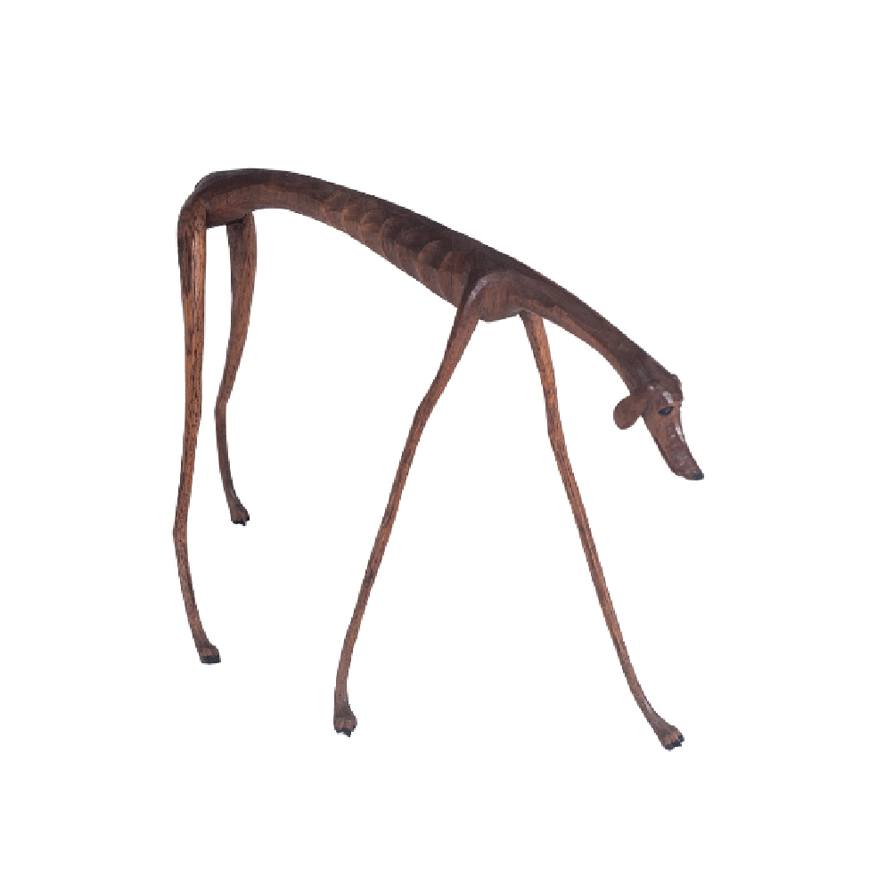 Na obra “Galgos”, a magreza do animal é esculpida para mostrar o impacto da seca no sertão — Foto: ( Acervo do CRAB / Reprodução)