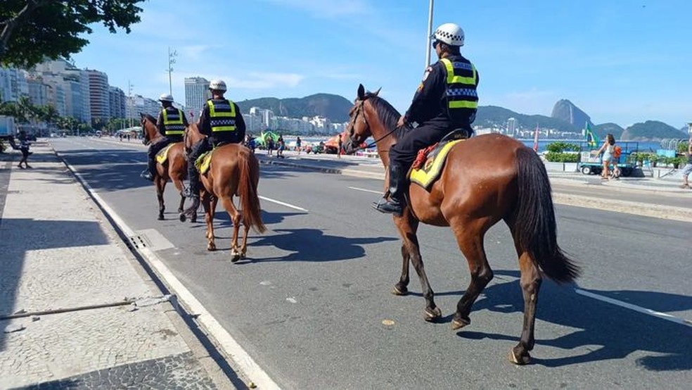 Muitas razões explicam o uso atual de cavalos pela polícia, como a ostensividade, mobilidade e flexibilidade — Foto: Instagram/ @rpmont_pmerj/ Reprodução